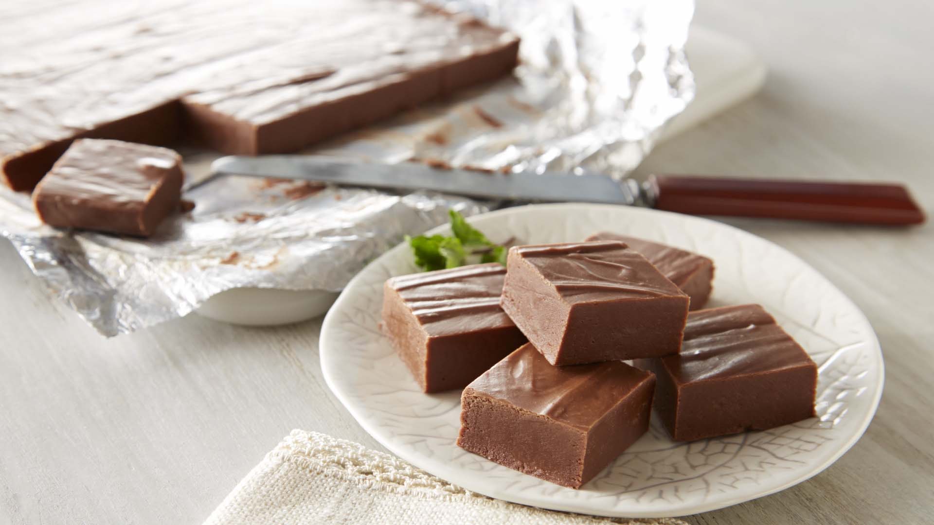 HERSHEY'S CHIPITS Chocolate Mint Fudge Recipe Recipes