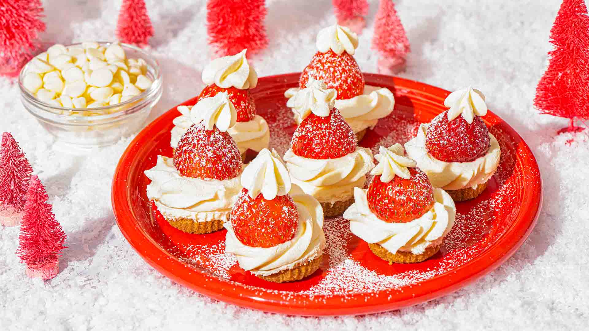 mini bonnets de pere noel au gateau au fromage sans cuisson