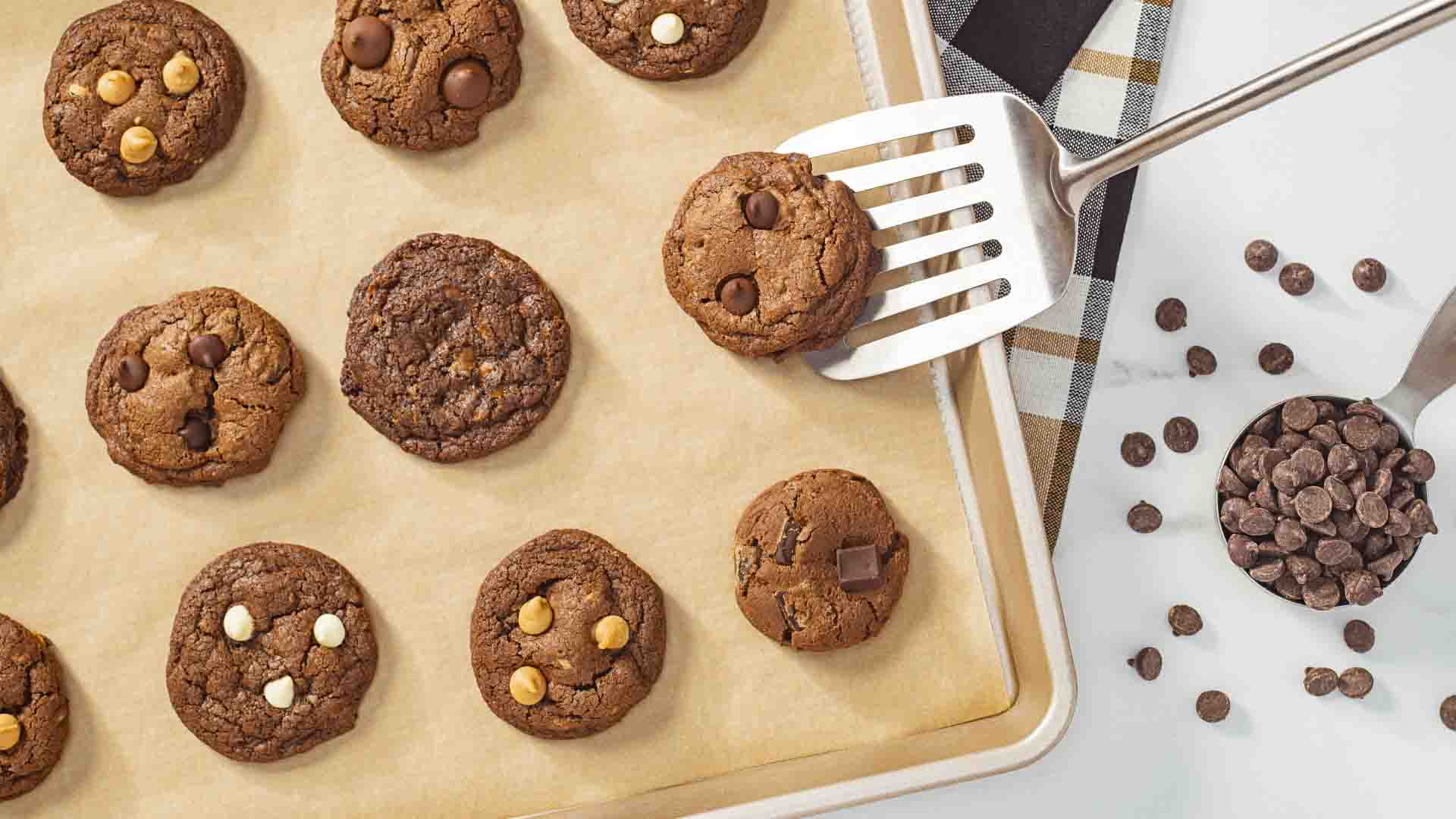 https://www.hersheyland.ca/content/dam/hersheyland_canada/fr_ca/recipe/recipe-images/recette-creez-votre-biscuit-chocolat.jpg
